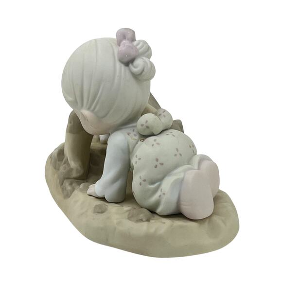 Precious Moments “There’s a Light At the End of the Tunnel” 1990 Figurine - Picture 8 of 12
